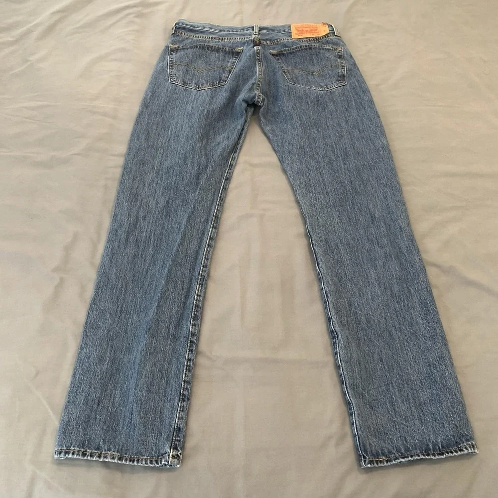 Levis 501 Jeans Mens 35x34 Blue‎ Medium Wash Straight Leg Button Fly Denim Pants